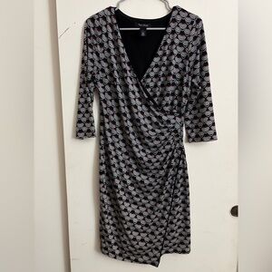 White House Black Market (WHBM) Geometric Print Faux Wrap Dress Size 6